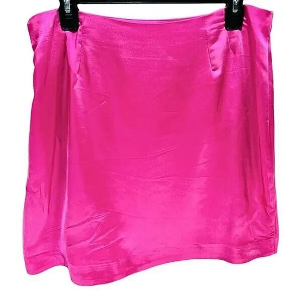 GB Gianni Bini‎ Satin Split Hem Mini Skirt Barbie Hot Pink Womens Size Small NWT - Picture 3 of 6